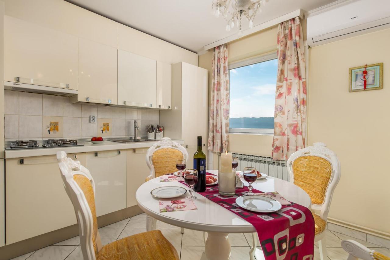 Apartment Beverly Риека Экстерьер фото